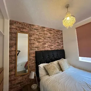 Apartment Stunning 1 Bedroom In, Dagenham